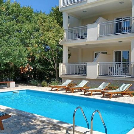 Apartmani Ivica Крк Екстер'єр фото