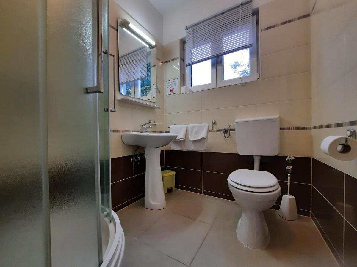 Apartmani Ivica Крк Екстер'єр фото
