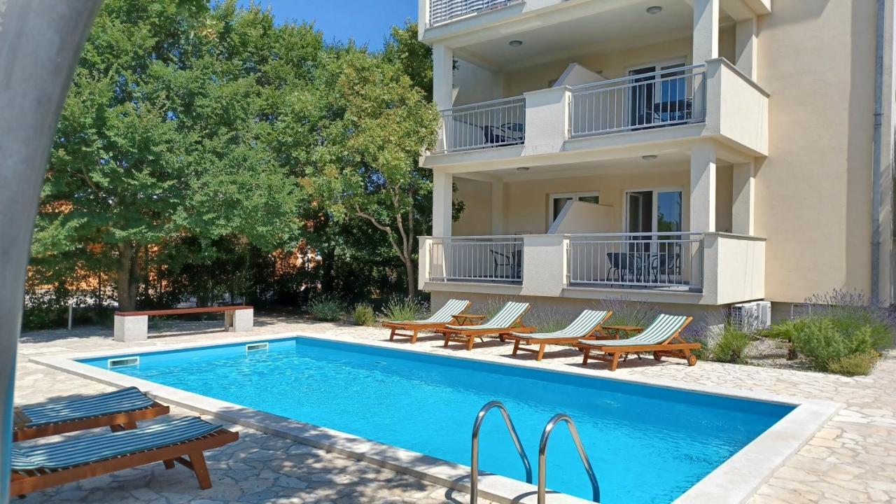 Apartmani Ivica Крк Екстер'єр фото