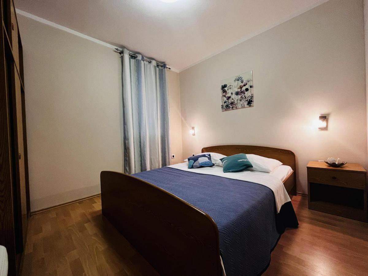 Apartmani Ivica Крк Екстер'єр фото