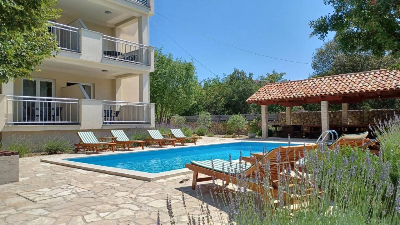 Apartmani Ivica Крк Екстер'єр фото