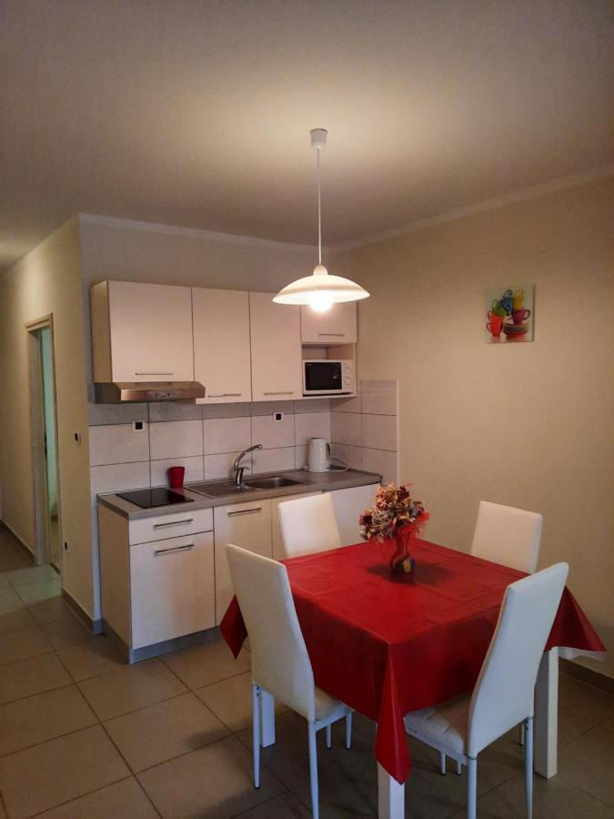 Apartmani Ivica Крк Екстер'єр фото