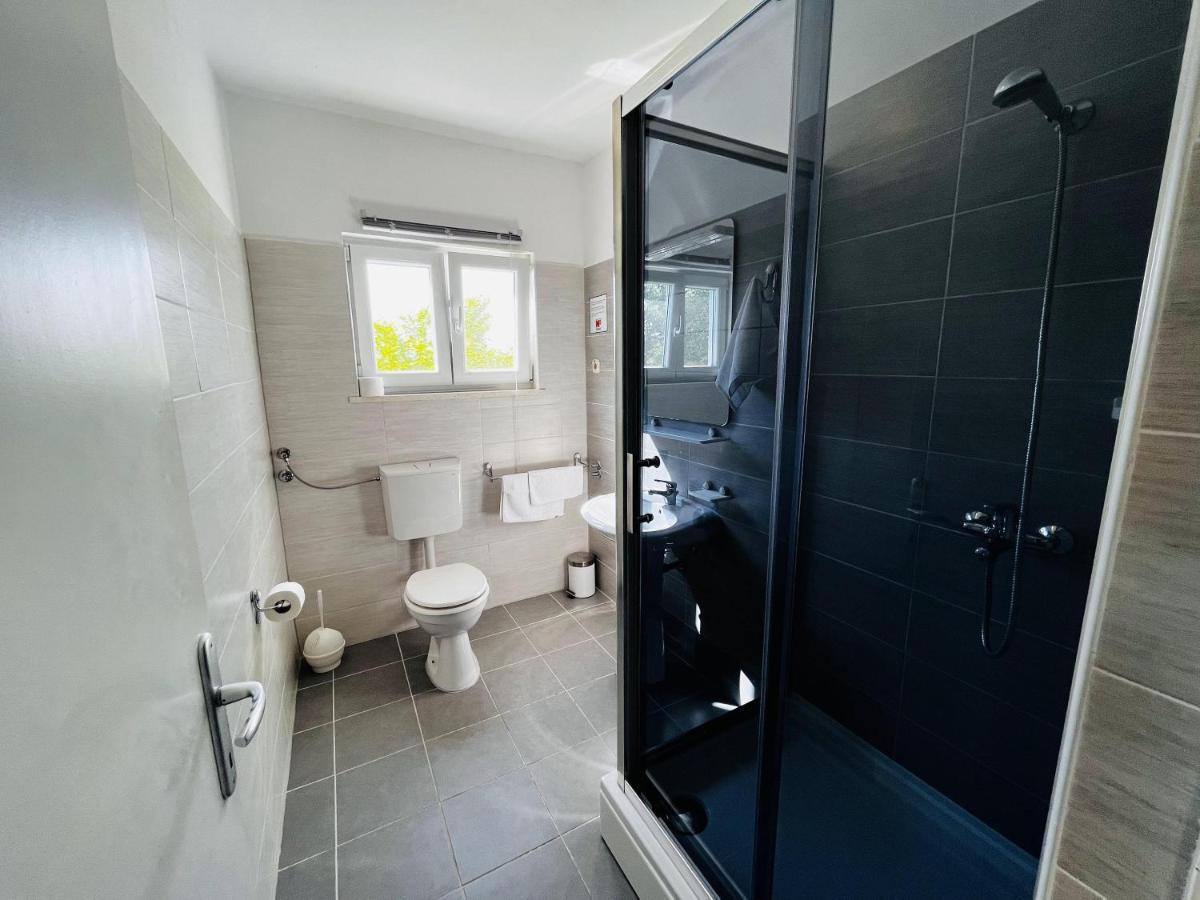 Apartmani Ivica Крк Екстер'єр фото